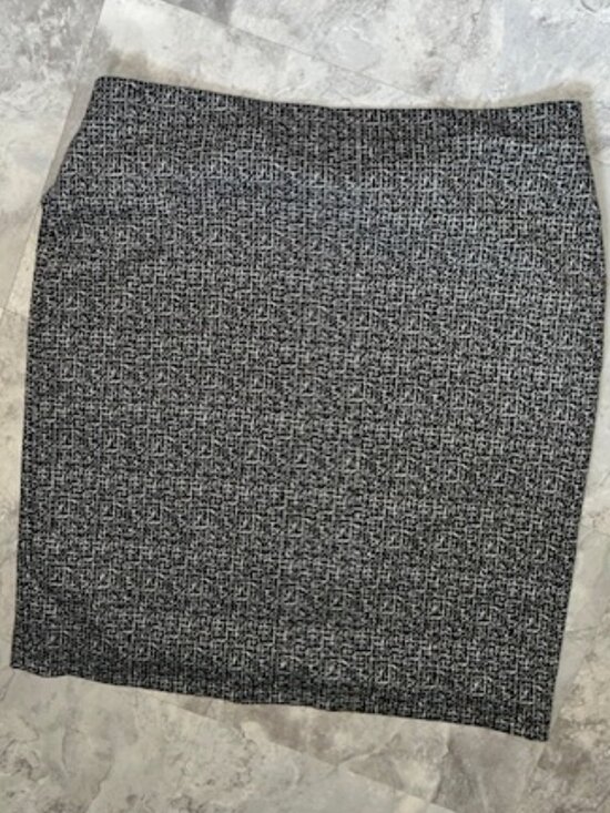 Nine West Dresses & Skirts - size 10  black gray stretch  print white casual dress work wear womens ten large